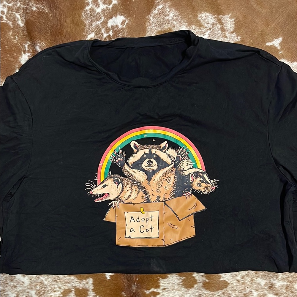 ROMWE Black Graphic Tee with Animal Design